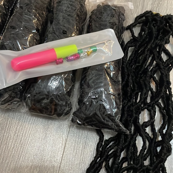 7 pack of black twists - Picture 2 of 3